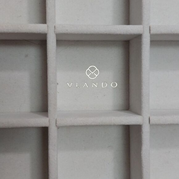 White Wooden Display Case - Picture 2 of 5